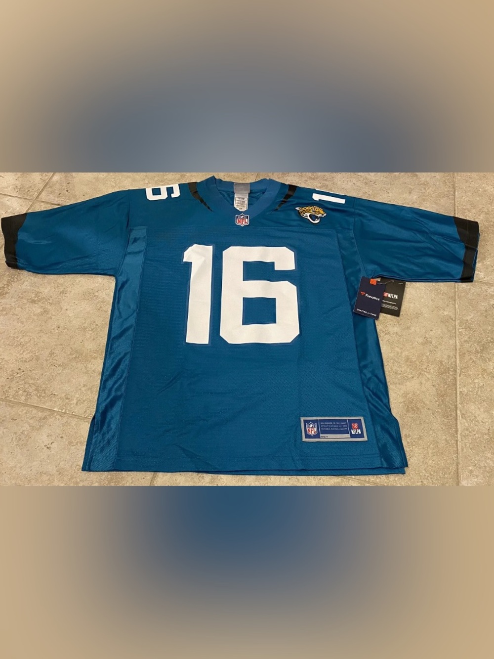 Trevor Lawrence #16 Jacksonville Jaguars NFL Pro Line Fanatics Jersey NWT NEW M